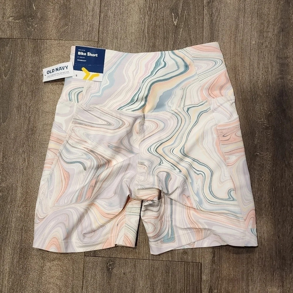 *NWT* Old Navy Watercolor Powersoft High Rise Bike Short - Picture 3 of 3